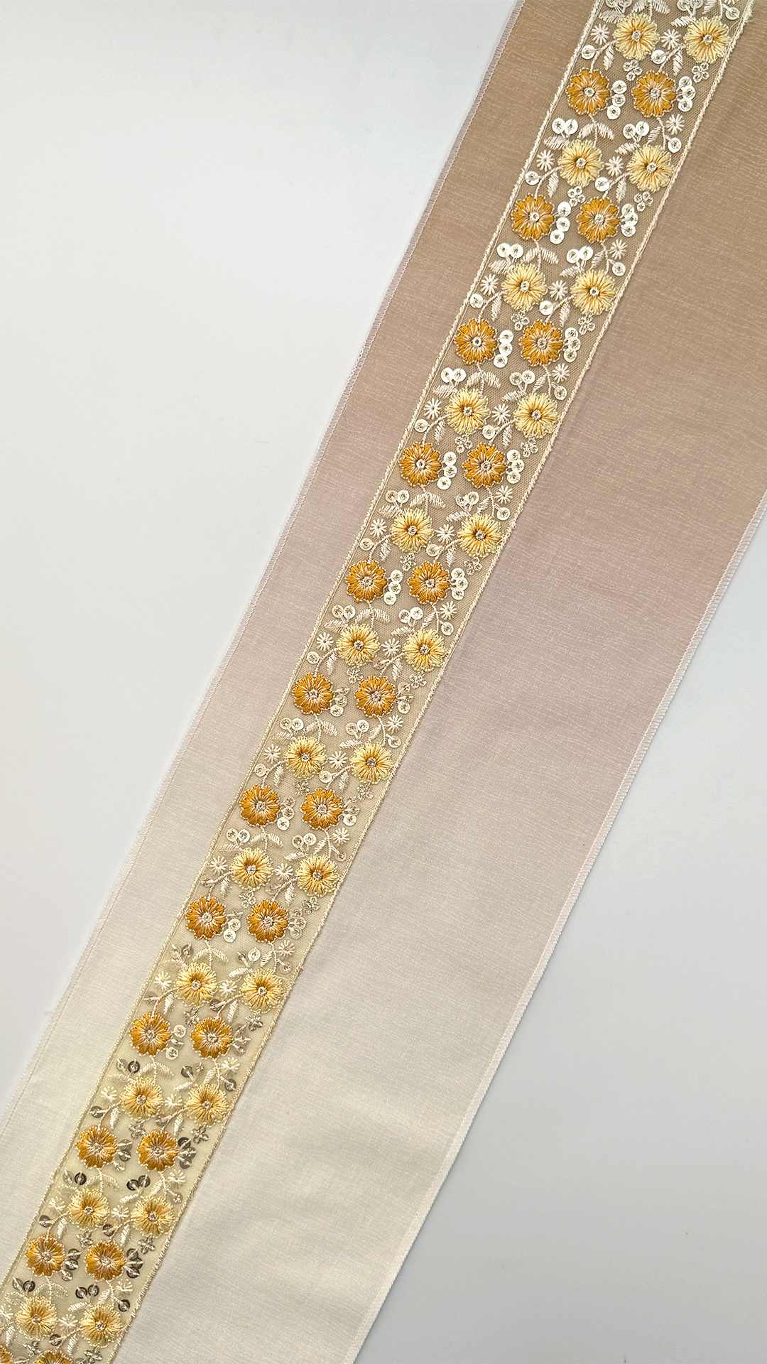半衿 インド刺繍 グラデ ベージュ ブラウン アシンメトリー 振袖 成人式 半襟