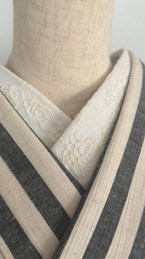 半衿 牡丹の刺繍 コットンレース オフ白 半襟 洗える エンブロイダリー きなり