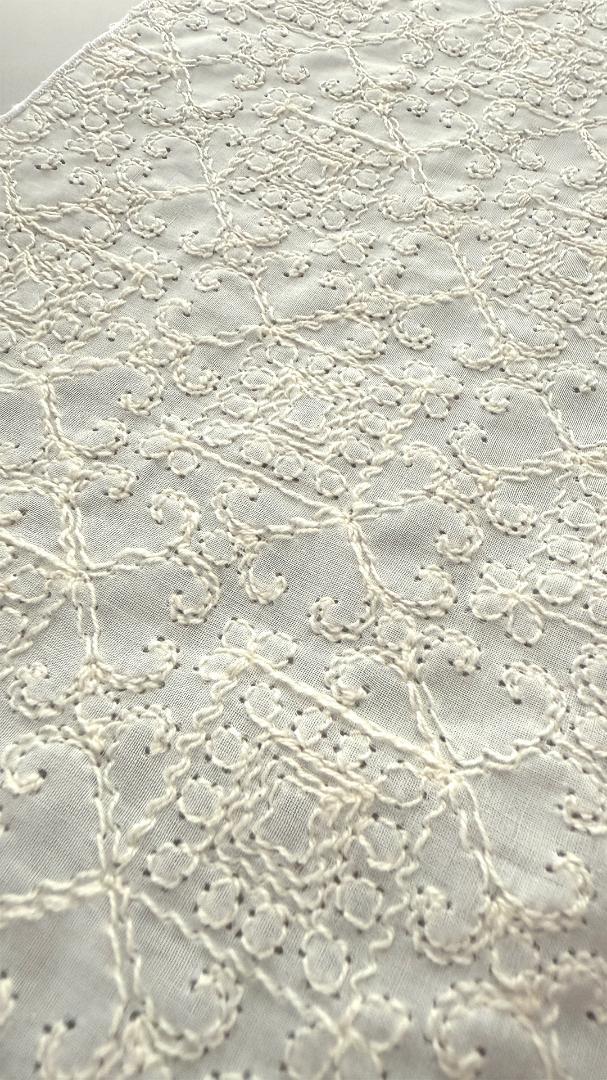 半衿 アラベスク刺繍 コットンレース オフ白 半襟 洗える エンブロイダリー