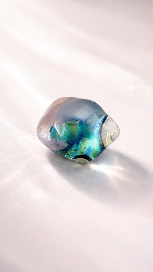 ガラスの帯留め 碧 オーロラ 透明感 氷 雫 着物 2259