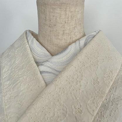 【七緒掲載商品】半衿 流線の銀刺繍 コットンレース 流水 たてわく 立湧 立涌 半襟 白 洗える