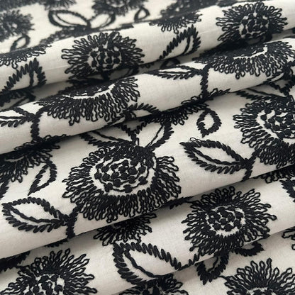 着物 単衣 瑠璃菊 モノトーン 刺繍 オフ白に黒 コットン きもの コットンレース 木綿