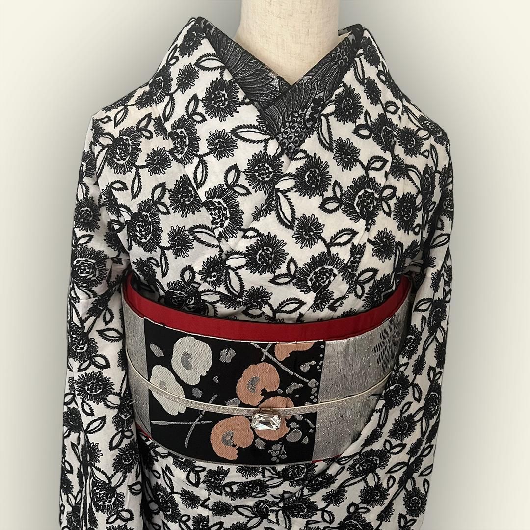 着物 単衣 瑠璃菊 モノトーン 刺繍 オフ白に黒 コットン きもの コットンレース 木綿