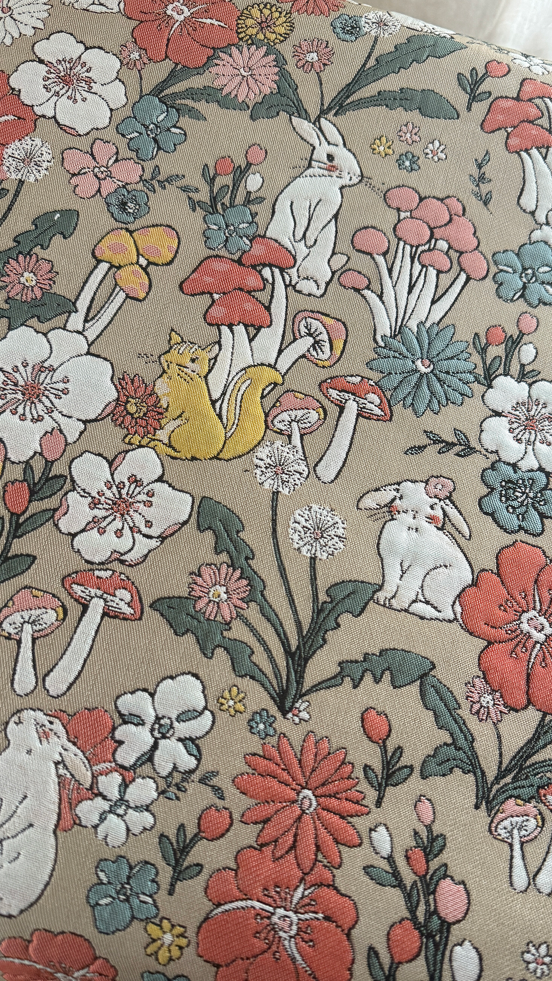 兵児帯 へこ帯 動物の森 うさぎ りす きのこ 開き 名古屋帯 ベージュ