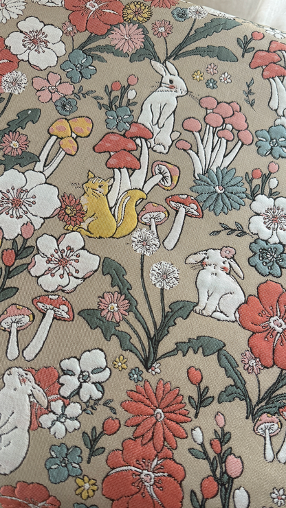 兵児帯 へこ帯 動物の森 うさぎ りす きのこ 開き 名古屋帯 ベージュ