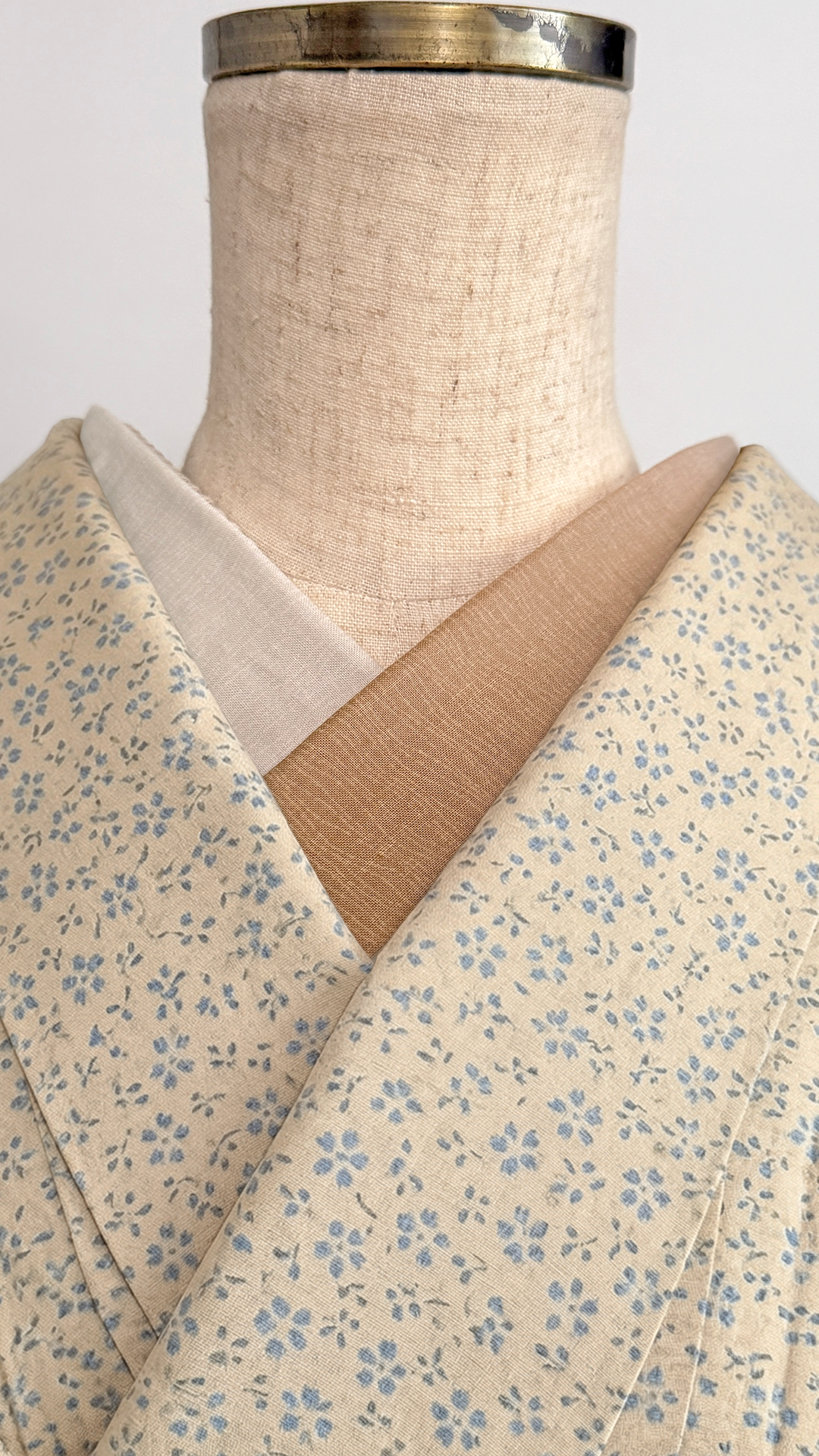 半衿 インド刺繍 グラデ ベージュ ブラウン アシンメトリー 振袖 成人式 半襟