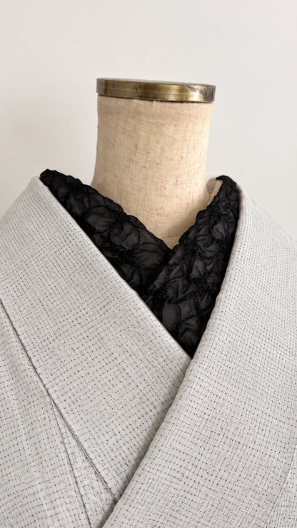 半衿 花七宝の刺繍 シフォン・ノワール 黒 半襟 成人式