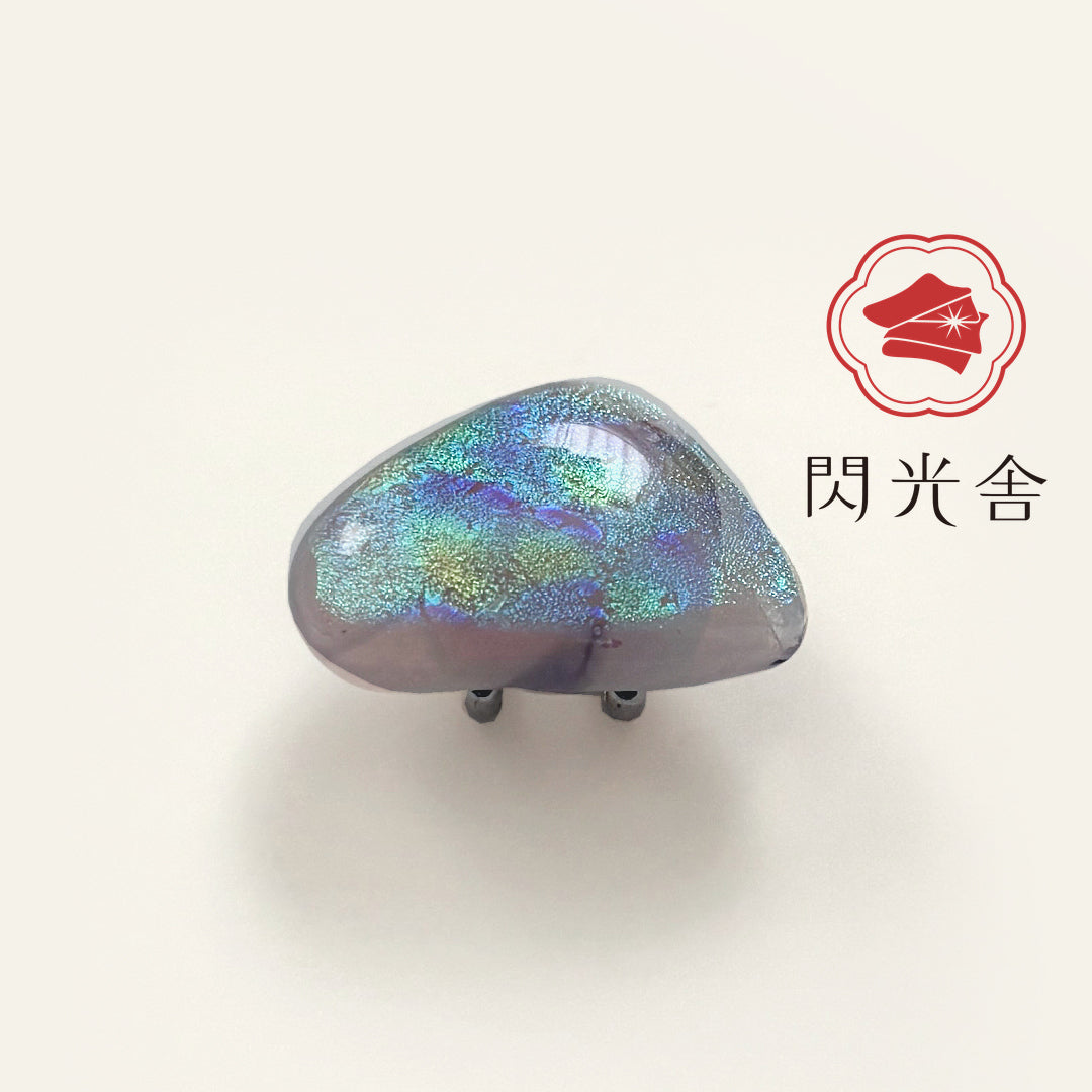 ガラスの帯留め 淡いピンク オーロラ 2398