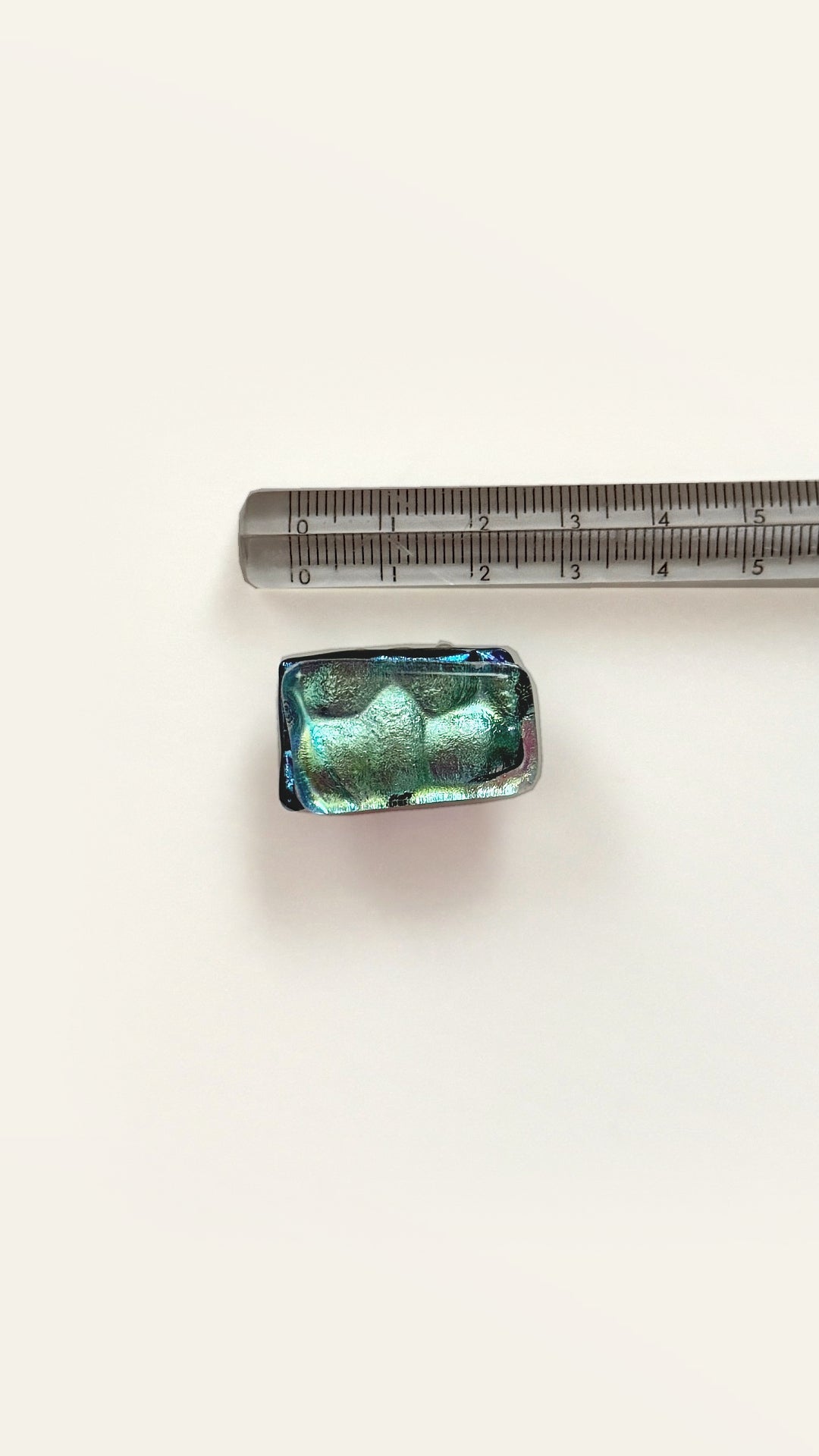 ガラスの帯留め 長方形 水色 ガンメタ 2399