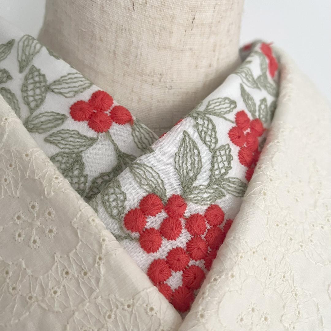 半衿 朱の実 刺繍のコットンレース 南天 ナンテン 半襟 洗える 綿レース 花