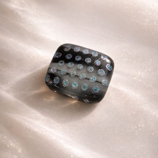 閃光舎 ガラスの帯留め  スクエア 瑠璃色 白黒にドット 紫 ターコイズ 2269