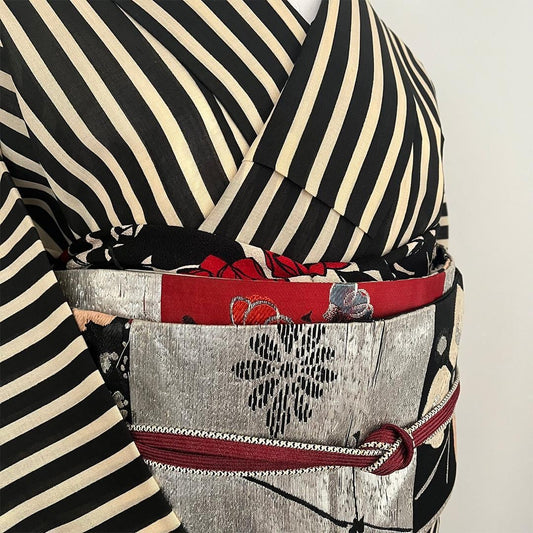 帯揚げ レトロモダン ちりめん 砂色に深緋の夢二薔薇 縮緬 帯揚