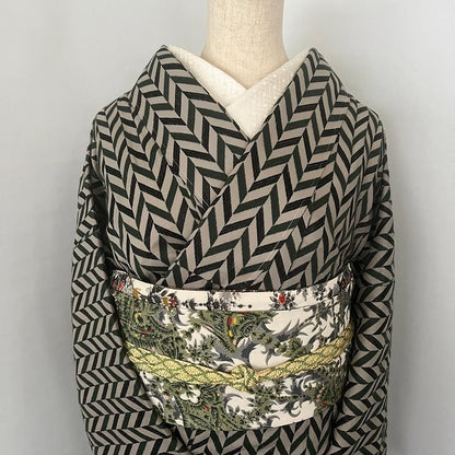 着物 単衣 黒と緑の矢絣刺繍 カーキ コットン きもの コットンレース 木綿