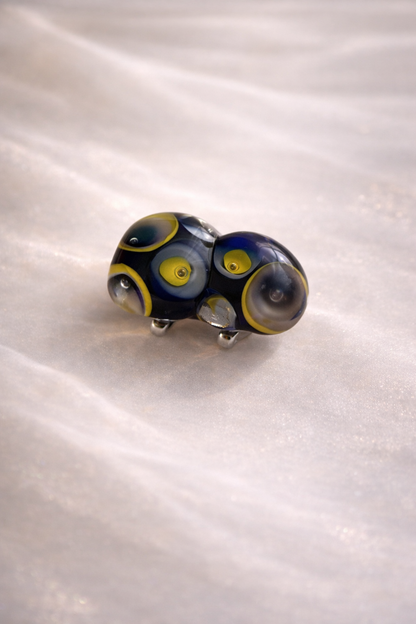 閃光舎 ガラスの帯留め  紫 紺 黄色 2268