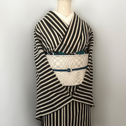 帯揚げ レトロモダン ちりめん 砂色に濃浅葱の夢二薔薇 縮緬 帯揚