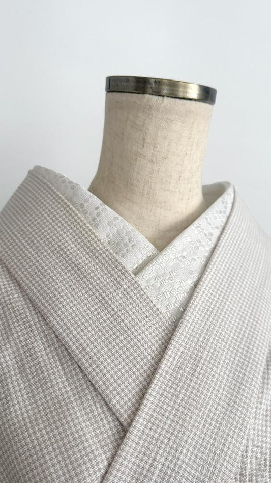 半衿 ビーハイブ プラチナホワイト 白銀 ハニカム 紋織り モダン クール