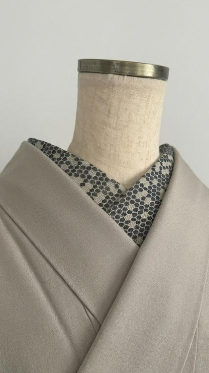 半衿 ビーハイブ アンティークブラス 金古美 ハニカム 紋織り リバーシブル