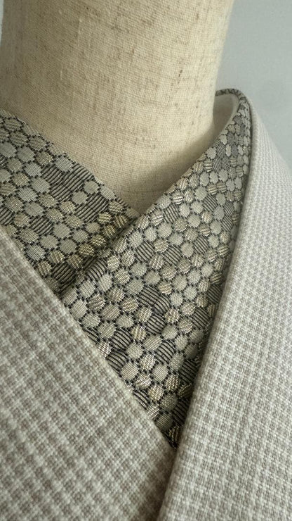 半衿 ビーハイブ アンティークブラス 金古美 ハニカム 紋織り リバーシブル