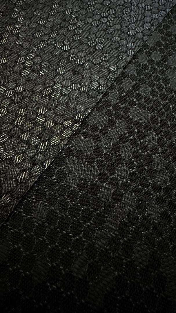 半衿 ビーハイブ オニキスブラック 黒 ハニカム 紋織り モダン リバーシブル