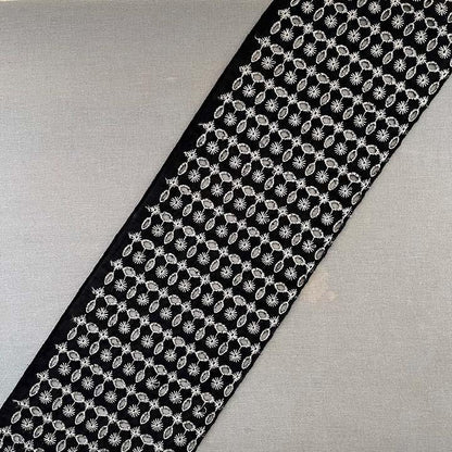 【訳あり】半衿 星と十三夜月の刺繍 黒にシャンパンゴールド ハンドメイド 半襟 レース