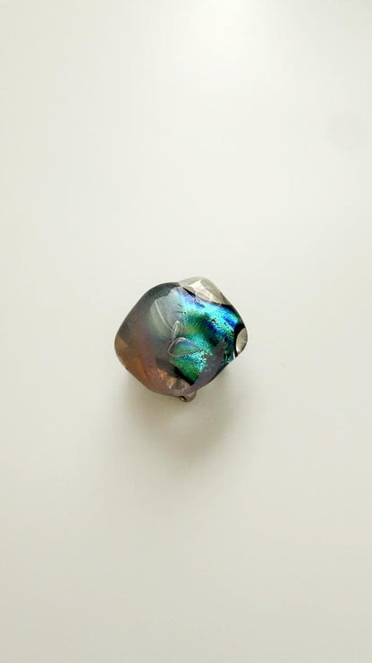 ガラスの帯留め 碧 オーロラ 透明感 氷 雫 着物 2259