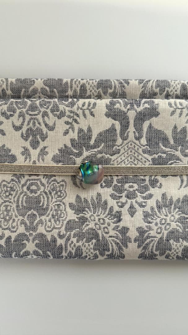 ガラスの帯留め 碧 オーロラ 透明感 氷 雫 着物 2259