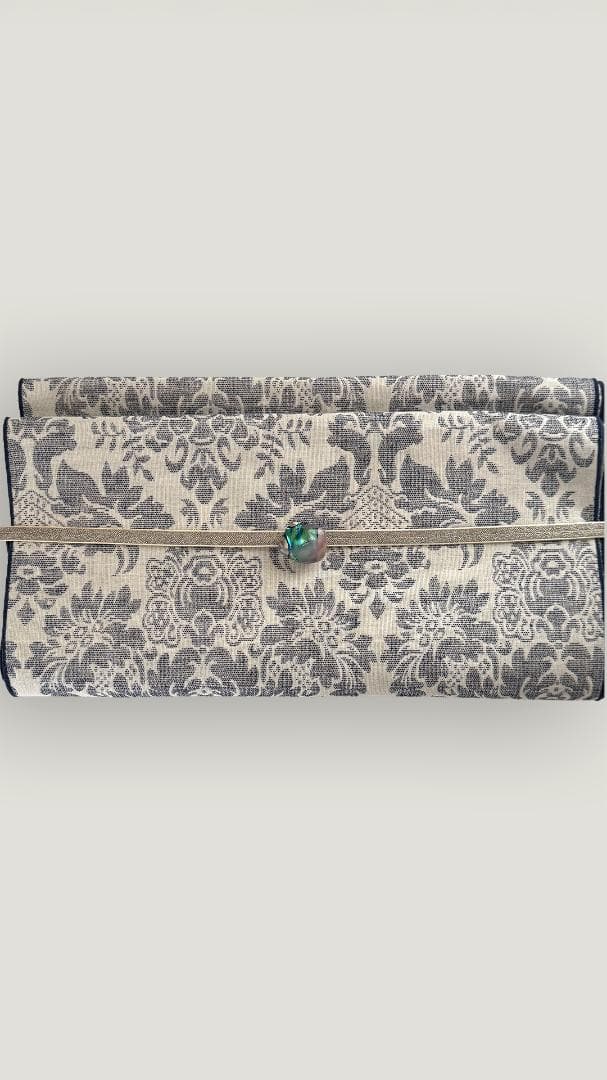 ガラスの帯留め 碧 オーロラ 透明感 氷 雫 着物 2259